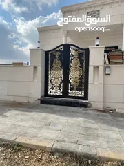  4 باب حديد لليزر