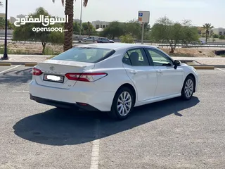 6 Toyota Camry LE 2019 (White)