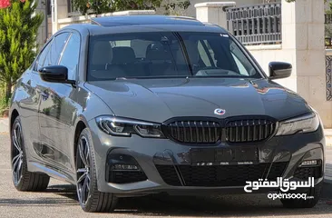  1 B.M.W.  330e M هايبرد بلج ان  2023ترخيص 2022