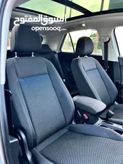  9 Volkswagen T- Roc