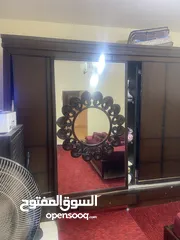  3 غرفة نوم بحالة جيده بحاجة الى فصالات واعادة تجميع