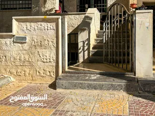  2 شقة شبه ارضي الحي الجنوبي بالقرب من مستشفى بديعة مساحة 90 متر مربع بسعر مغري