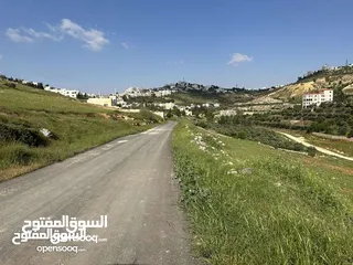 7 ارض 675 م غرب عمان/مرج الحمام/المشبك.عشارع اسفلت سكن ب 6 د عن دوار شوابكة والمريشد.منطقة خدمات وفلل
