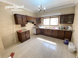  11 شقة سوبر ديلوكس - حي الصحابة - 3نوم 1ماستر - 184م - قرب الخدمات العامة