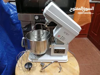  1 آلة شيف متعددة الوظائف خلاط و عجان ذو كفاءة عالية للبيع سعة 6 لتر