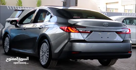  4 TOYOTA CAMRY GLE 2025