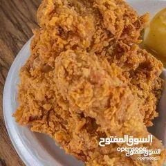  4 **هل تبحث عن استثمار مربح وذو عوائد مجزية في قطاع المطاعم المزدهر؟** *