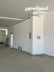  11 طابق 2 للايجار في ماركا الشمالية قرب المركز الأمني شارع يحيى ابن المختار عماره رقم 28 المجمع الكريم.