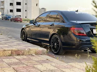  19 مرسيدس c250 مميزة للبيع لون اسود بلاك اديشن اصلي