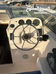  5 قارب نزهة مع غرفة
