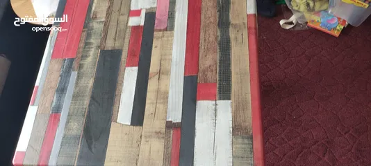  1 طاولة حجم وسط