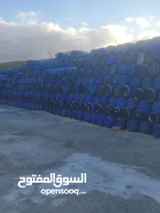  14 براميل حديد بلاستيك جميع الأحجام . تنكات شبك.  طبالي خشب .جالونات