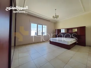  16 فيلا مع مسبح للبيع في الظهير بمساحة بناء 1200م