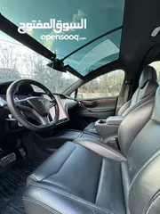  8 Tesla model X 2020