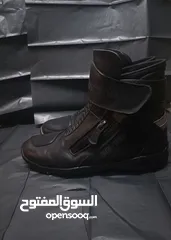  6 احذيه   وخوذ واكسسوارات دراجات