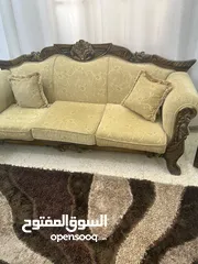  2 طقم كنب كلاسيك لون بيج