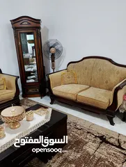  2 طقم كنب 7مقاعد للبيع وطقم طربيزات مكون من 5طربيزات