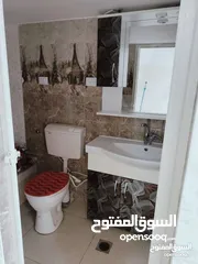  10 محل للايجار - مقابل مجمع المحاكم في طولكرم  - بين بنك فلسطين الإدارة و مطعم كزودة