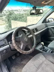  13 اوبل فيكترا جير عادي 2002 فحص كامل1800سي سي مرخصه سنه قابل للبدل