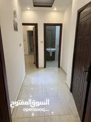  5 شقة للبيع في ام اذينة