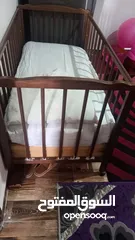  1 سرير اطفال  خشب زان ( 135 طول في عرض 70