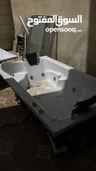  4 جاكوزيات بحالة الوكالة  للبيع بسعر جدا  مناسب