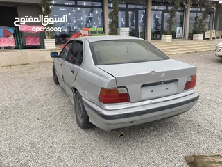  5 بي ام ارنوب