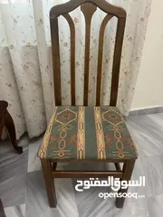  4 أثاث غرفة جلوس مع سفرة