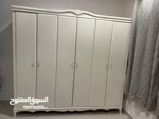  4 أثاث مستعمل بحالة ممتازة