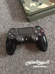  9 بلايستيشن 4 سبيشل اديشين مع 2 كنترول و سلك التشغيل للبلايستيشن