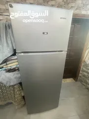  1 تلاجة بحالة ممتازة