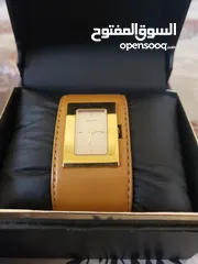 1 ساعة غوتشي7800L النسائية مطلية بالذهب ستانلس ستيل  Gucci Gold Plated Stainless Steel