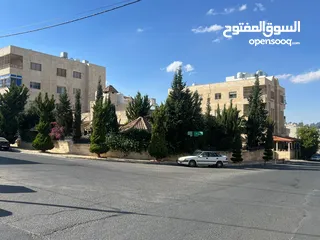  3 بيت مستقل للبيت يحتوى على 3 شقق