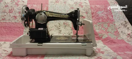  8 Singer sewing machine