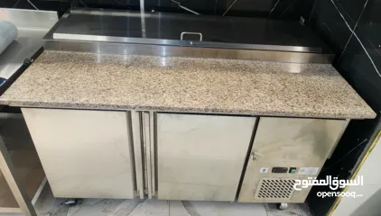  4 معدات مطعم برجر شبه جديد