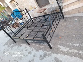  2 تخت حديد مجوز