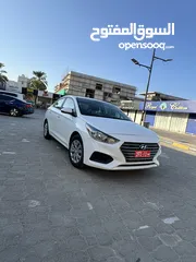  6 Hyundai Elantra Hyundai Accent Toyota Corolla available for Rent هايونداي اكسنت، لانترا للايجار