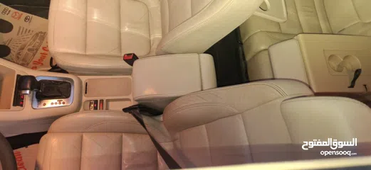  8 جيب تيجوان موديل 2010-اتومتيك-ماتور 2000تربوا -بنزين فل فل اضافات مع فتحة سقف بنوراما-فحص شركة ونخب