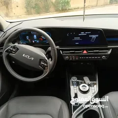  10 كيا نيرو 2023