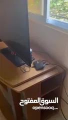  4 طاوله شاشه شبه جديده قاعده متحركه