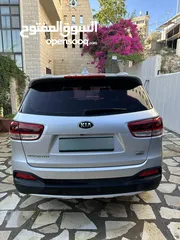  5 كيا سورينتو 2017  Kia sorento 2017 حاله ممتازه  2200ccبسعر مناسب.