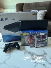  1 للبيع: PlayStation 4 Slim بحالة ممتازة + إيد أصلية + 15 لعبة.