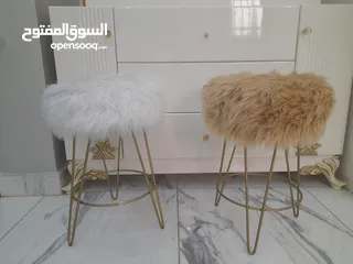  1 بفتين فرو من دون ظهر