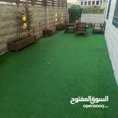  17 شقة فخمة مفروشة للايجار مع حديقة