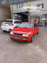  1 سياره جولف موديل1993 للبيع
