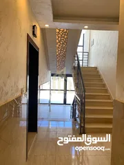  11 عمارة كاملة للبيع في أجمل مناطق الشميساني بالقرب من مستشفى التخصصي ومن المالك مباشرة/ ref 9494