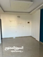  2 مكتب أو عيادة للإيجار
