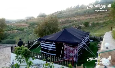  9 خيم شعر تراثيه  مساحة 8م×4م ويوجد مساحات أخرى حسب الطلب  خيم جديده لا يوجد مستعمله