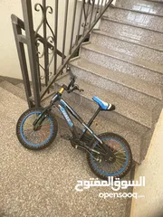  4 بسكليتات اطفال مستعمل بحالة جيدة للبيع