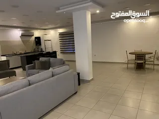  11 فيلا فخمه للايجار اليومي